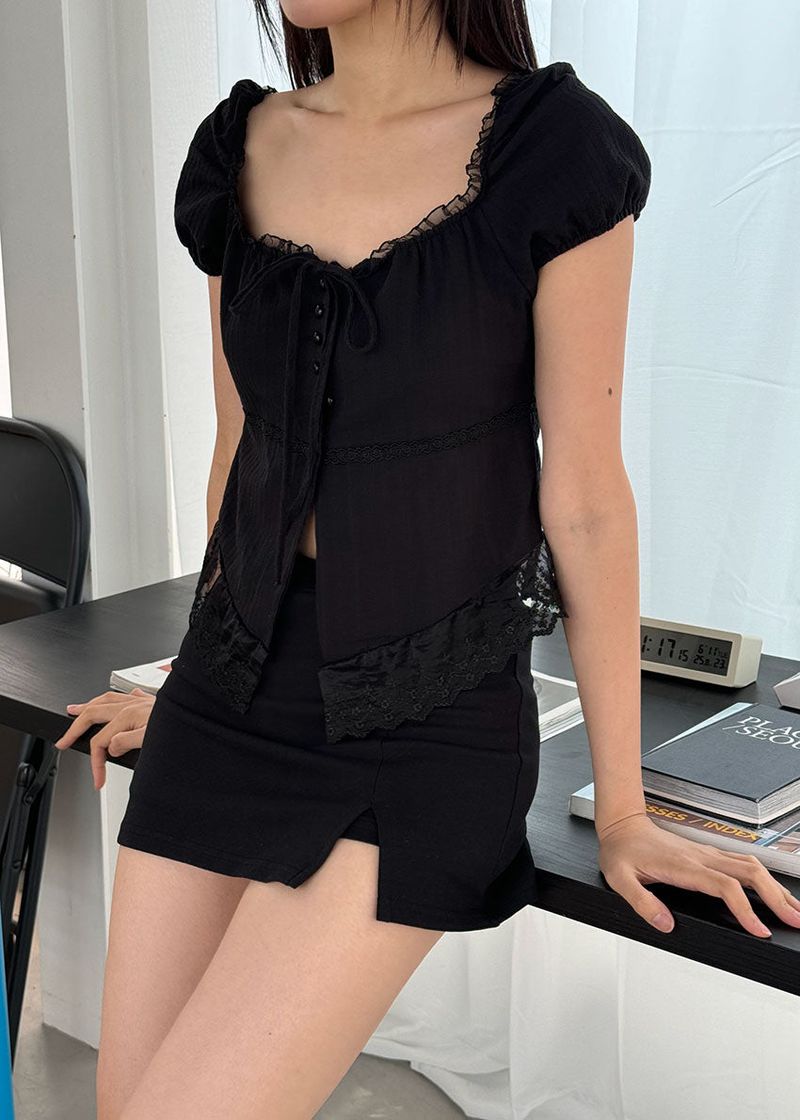 ROSY LACE BLOUSE