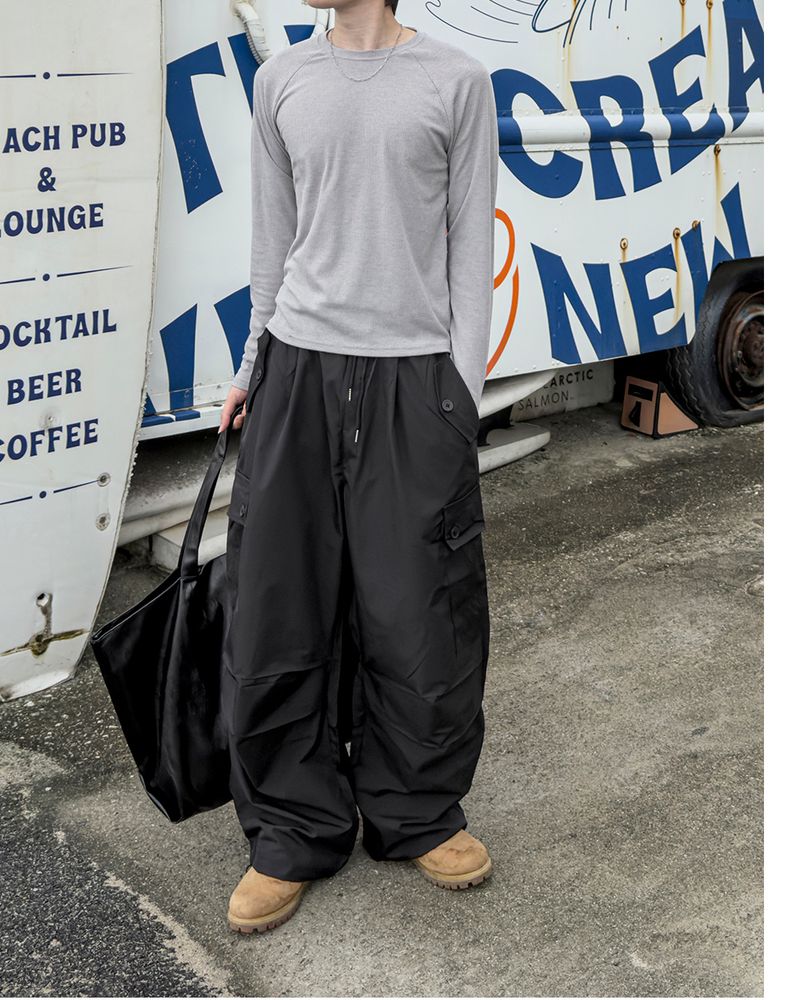Cropped Button Pocket Wide Pants