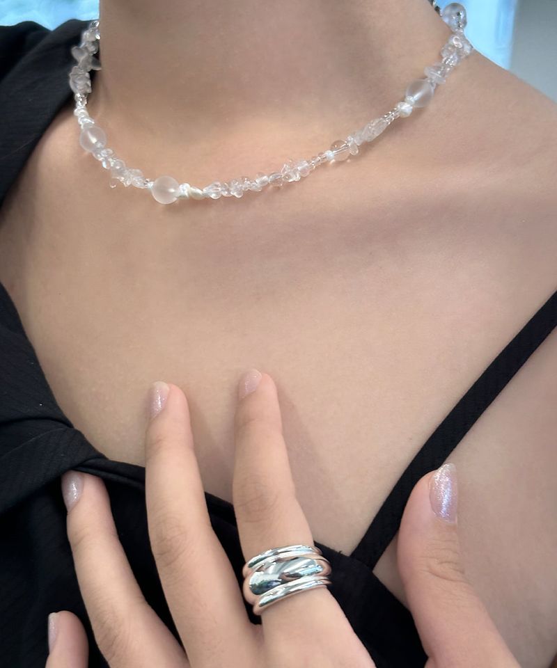 white chips necklace
