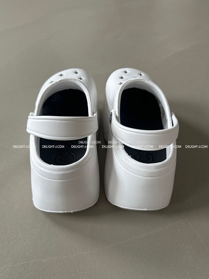 Platform Shin-Koo Log Tongue Slippers