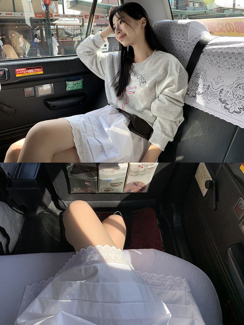 [MADE] Epo Lace Mini Skirt
