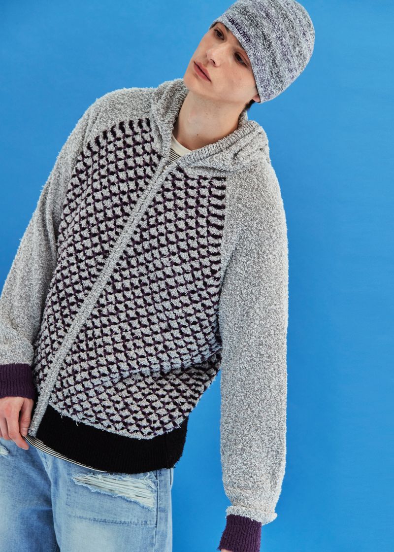 EMBOSSING CLOVER KNIT ZIP-UP HOODIE / GREY