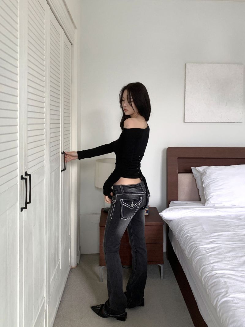 Back Pocket Contrast Stitch Gradient Low-Rise Bootcut Pants