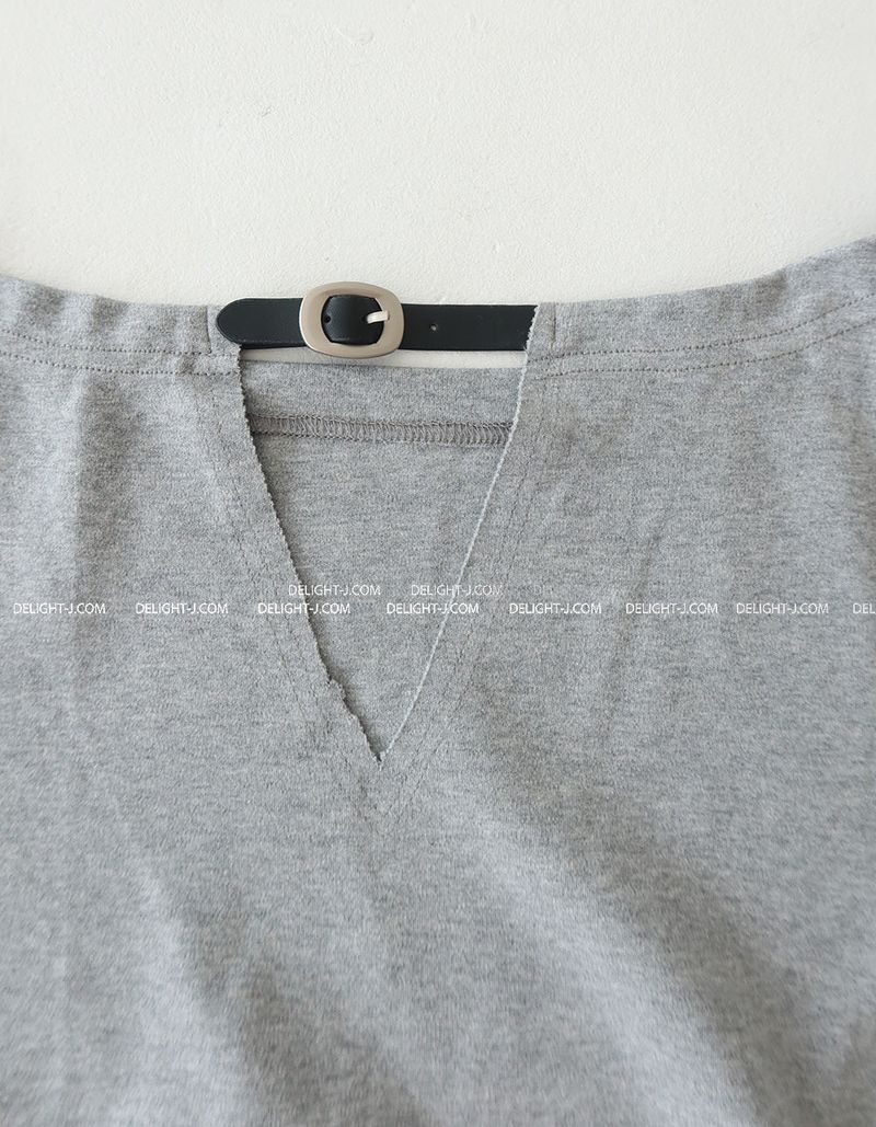 Buckle backless off-shoulder sweatshirt