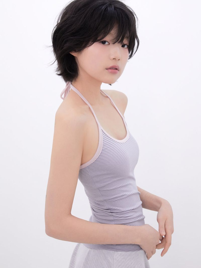 Innermuseum（インナーミュージアム）の「ストライプツートンホルターネックトップ(PINKGREY)（トップス）」
