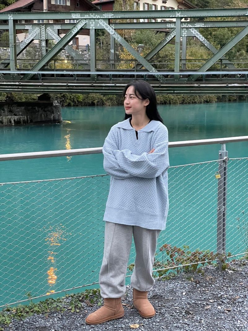 Fish collar soft knit