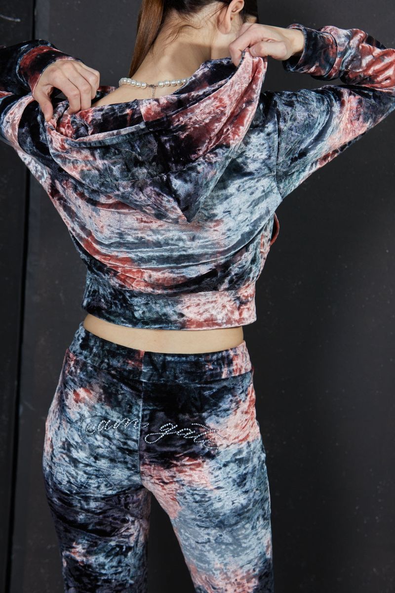 DYEING VELVET HOOD