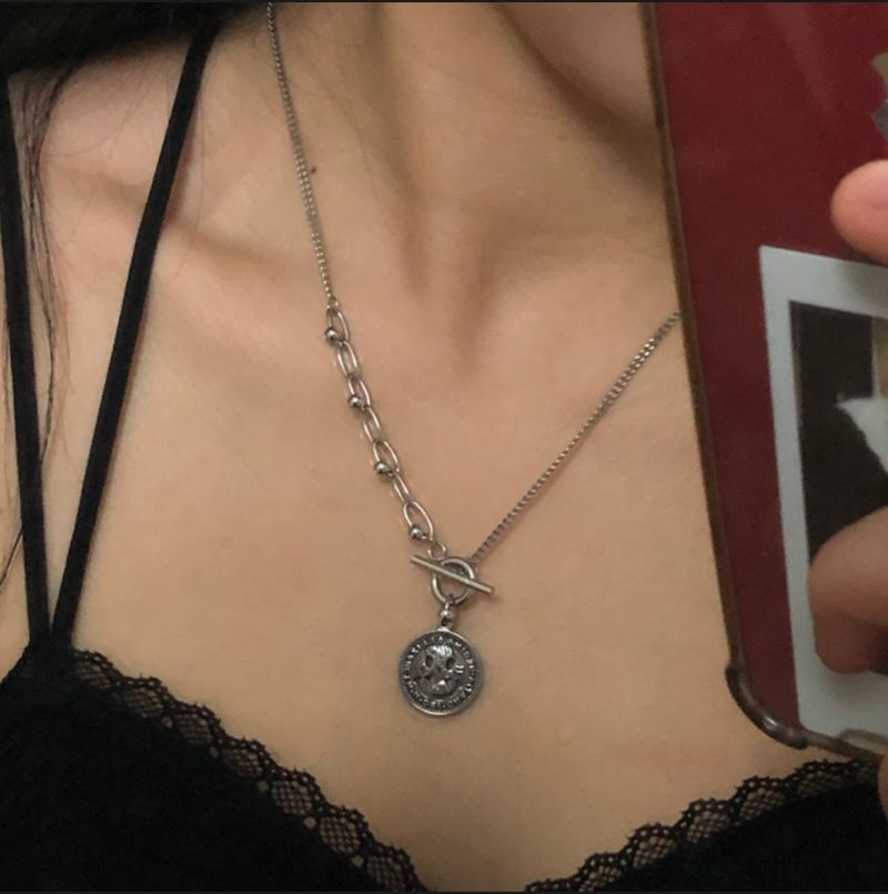 si Simple Smile Unique Coin Toggle Bar Chain Necklace