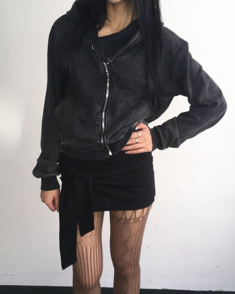 Tie skirt