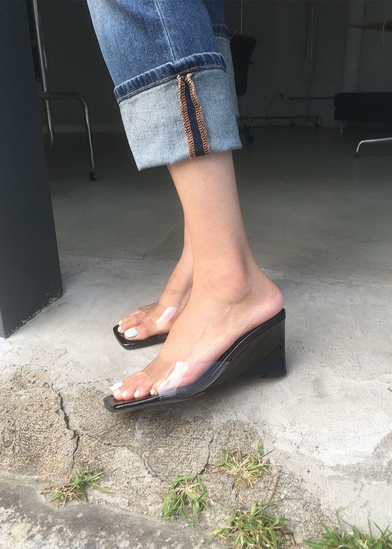 CLEAR WEDGE HEELS