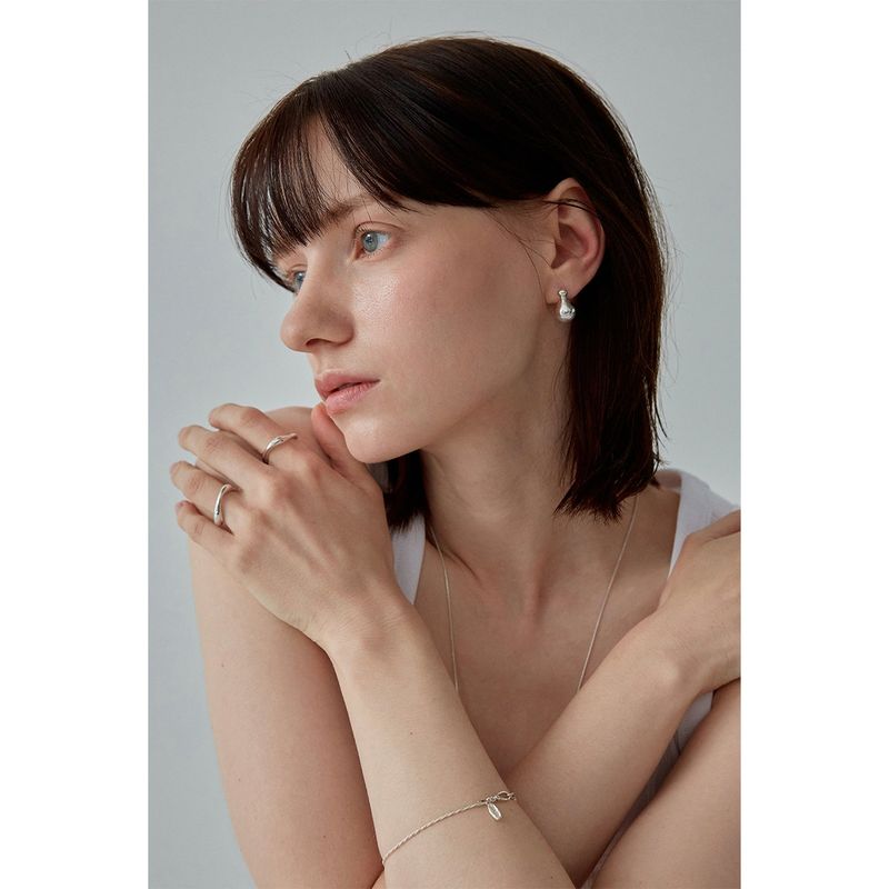 E.003/GOURD EARRING(WHITE)