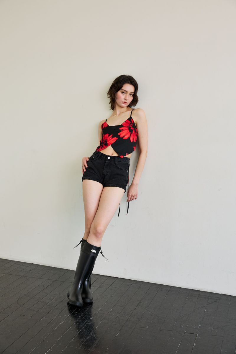 PEPPY MICRO DENIM SHORTS / BLACK