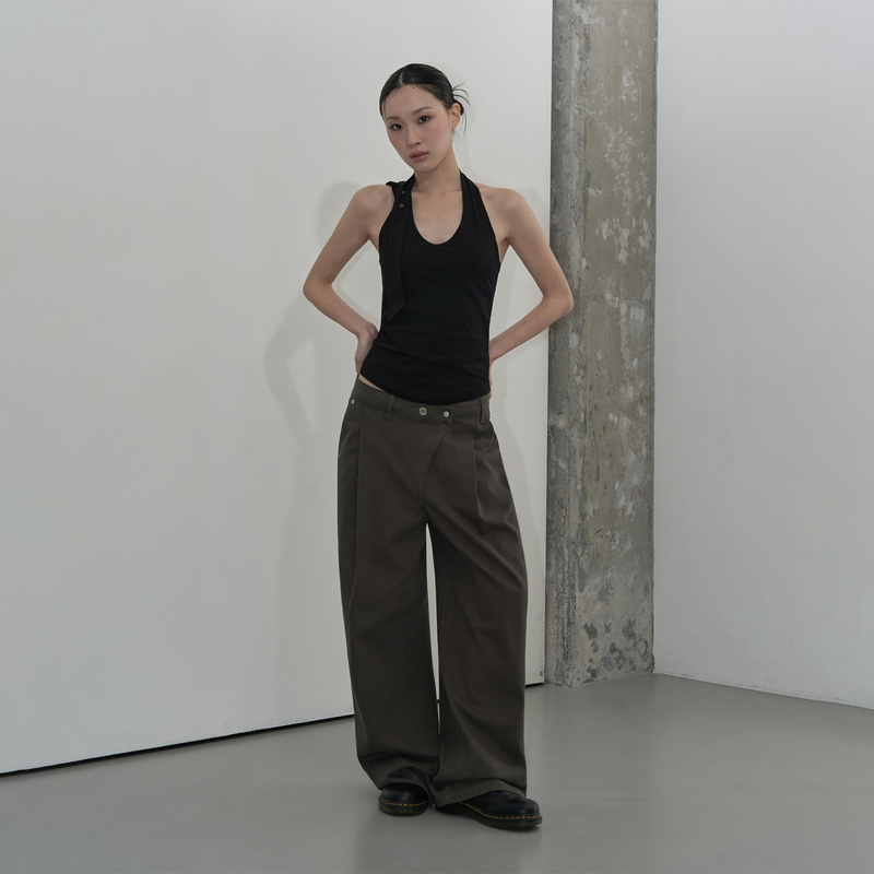 OFF-CENTER TUCK COTTON PANTS (KHAKI GRAY)