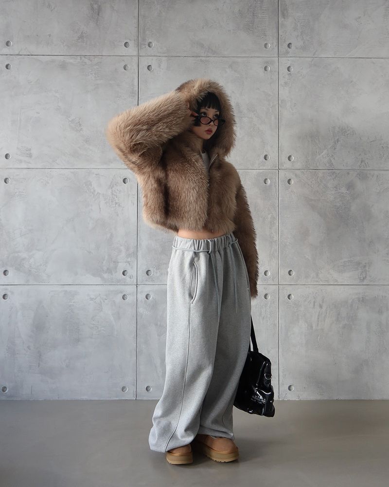 Like Hood Zip-Up Fur Jacket