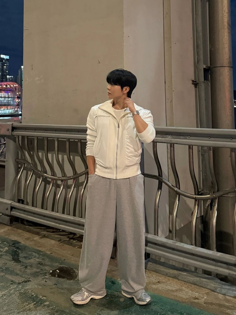 Maren russell sweat pants