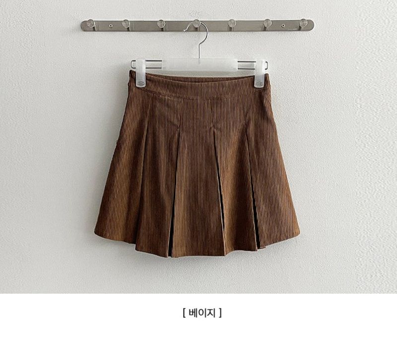 Kiro corduroy pleats mini skirt