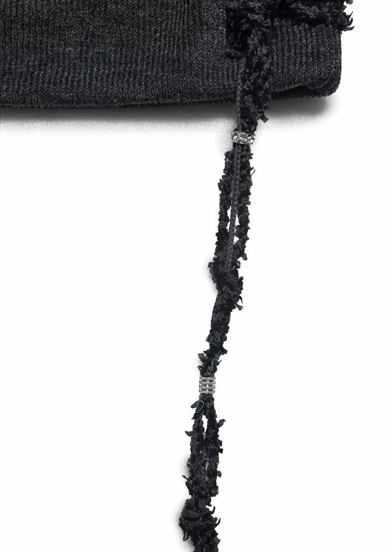  KNIT BRAID BEANIE . CHARCOAL