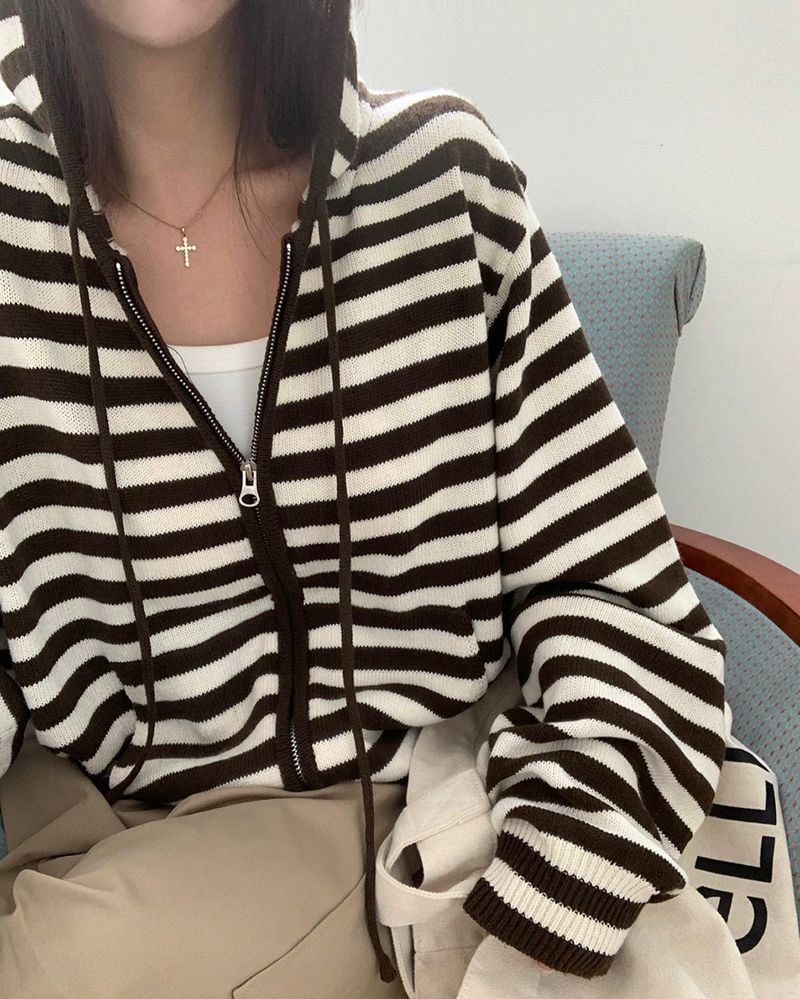 [MADE] Spell Food Border Knit Zip-Up