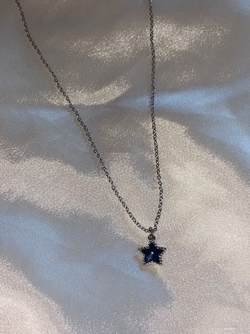 Little star necklace
