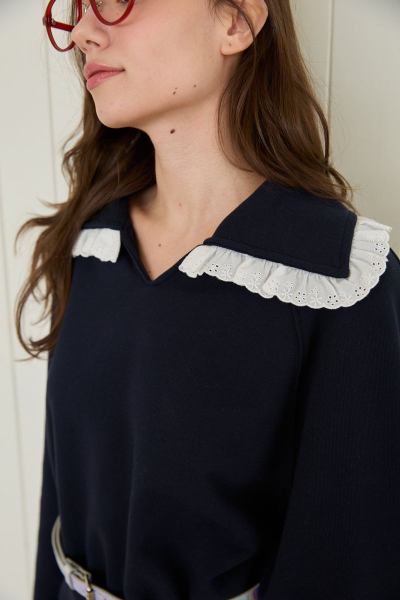 BLOSSOM COLLAR SWEATSHIRT