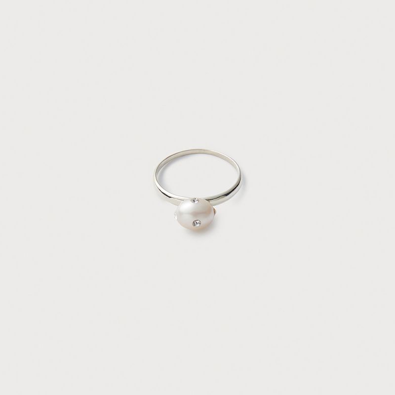 PEARLSONATE（パーソネイト）の「Signature Polkadots Ring, White（Accessories）」
