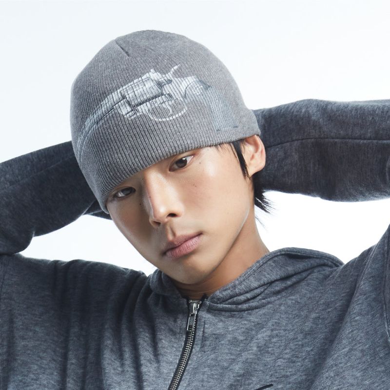 TOM'S BIRTHDAY（トムズバースデー）の「Support Serires GunMen Beanie Grey ビニー ニット帽（Hats）」