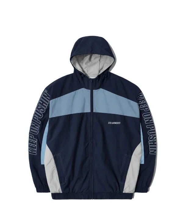 QT8 GARMENTS（キューティーエイトガーメント）の「MFレトロ フーデッド トラックジャケット(Navy/Skyblue/Grey)（ジャケット/アウター）」