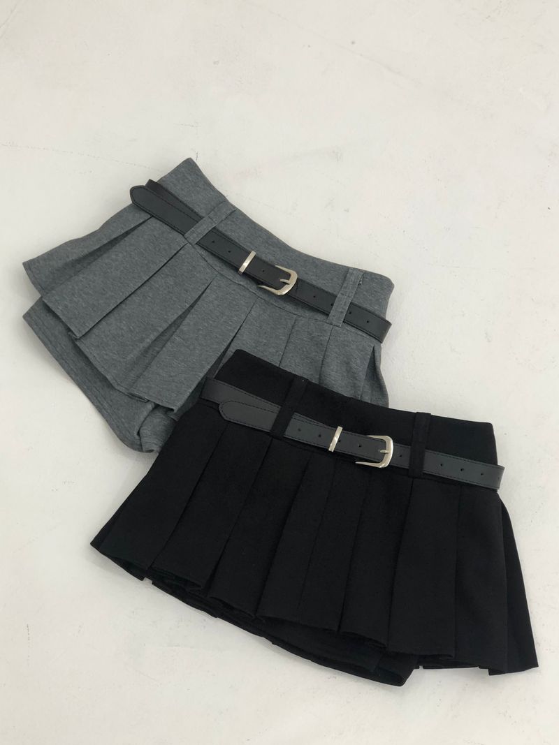 Belt Two-buckle Mini Skirt Pants