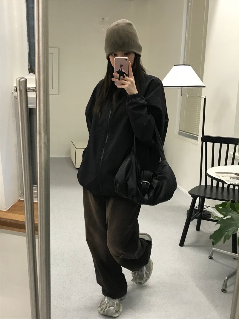 Pulcro collar windbreaker