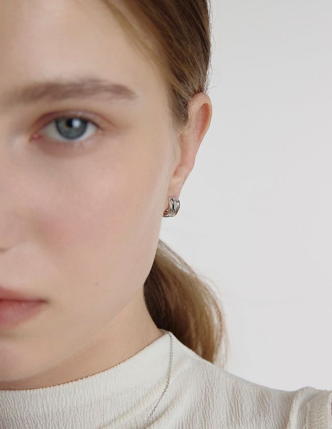25FW★ Triple Silver Cutout One-Touch Earrings S