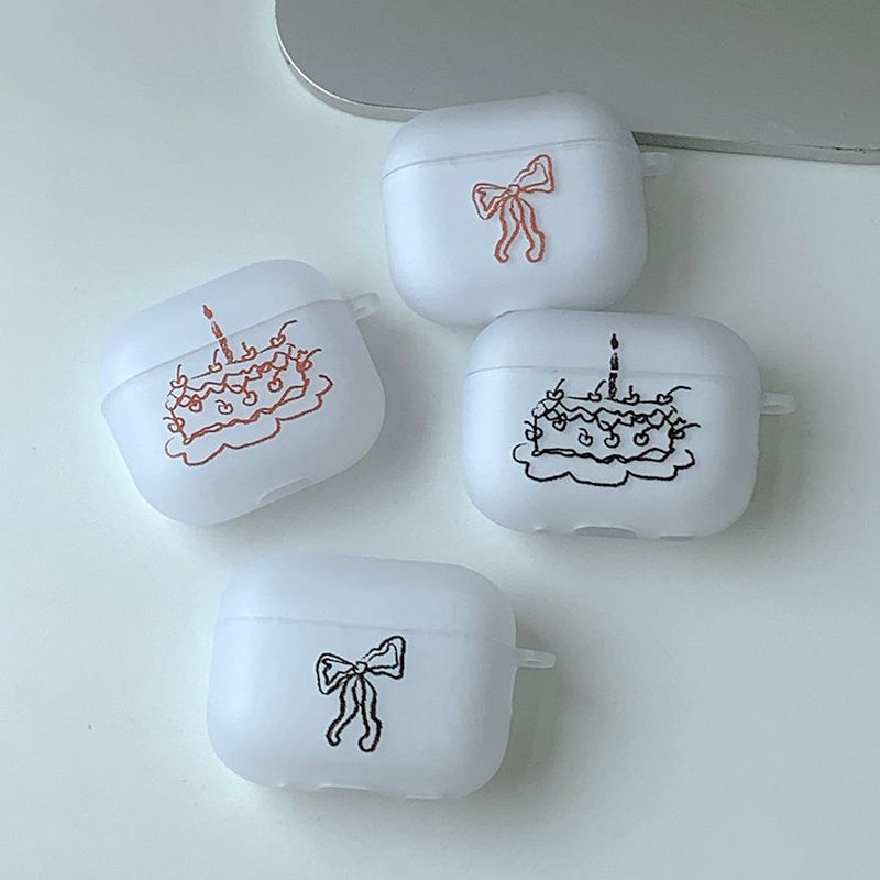 withsome（ウィズサム）の「Party Cake AirPods Case_matt（Smartphone Accessories）」