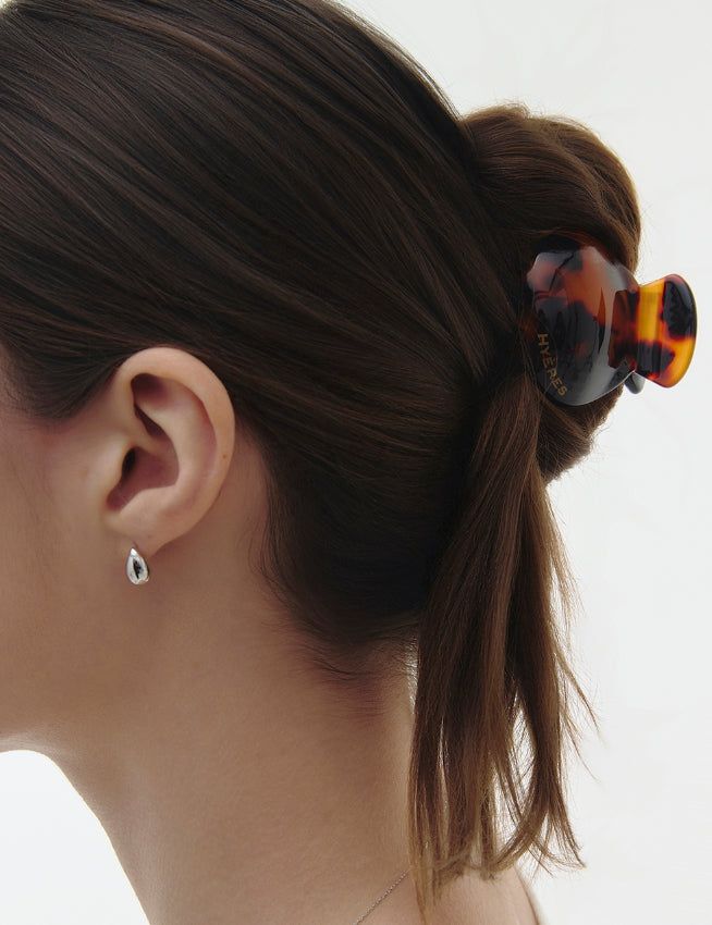 26SS★ Shell Point Hair Claw Clip