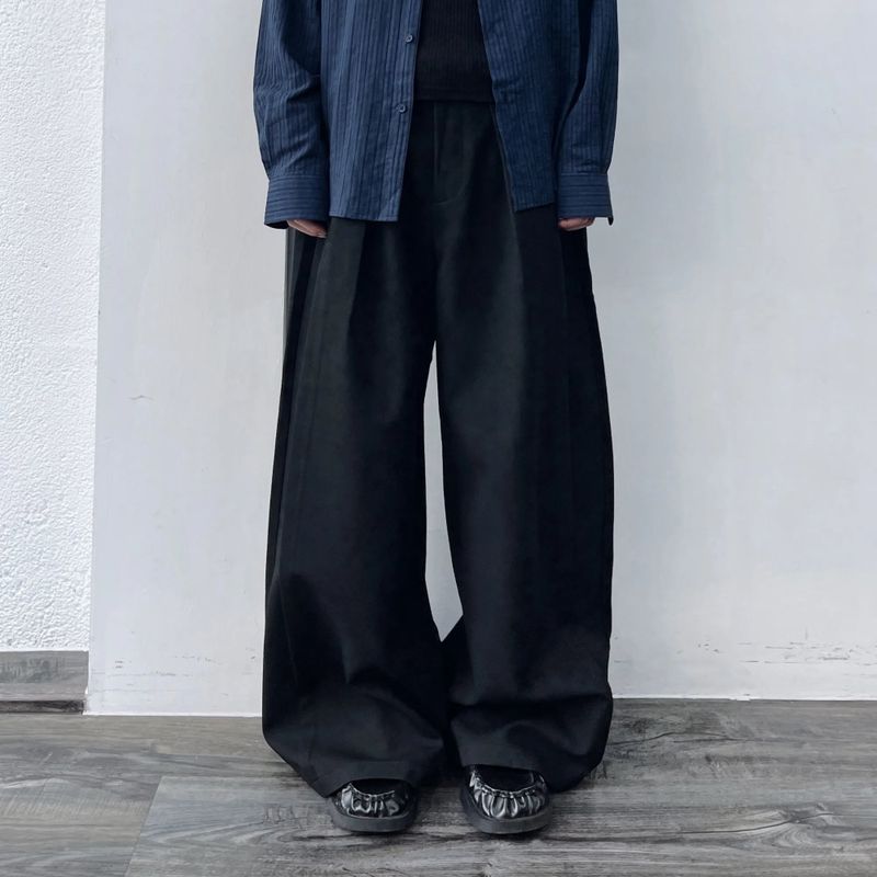 FADE MEET（フェードミート）の「Twin-Pleated Draped Trousers（Pants）」