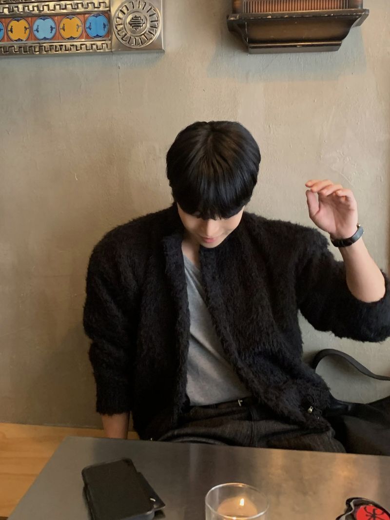 Airy texture cropped cardigan