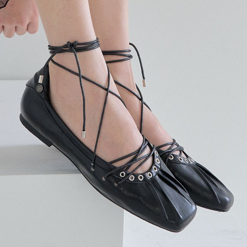 SHOEHI（シューハイ）の「 Mua Strap Flats_F1121 (2Colors)（Shoes）」