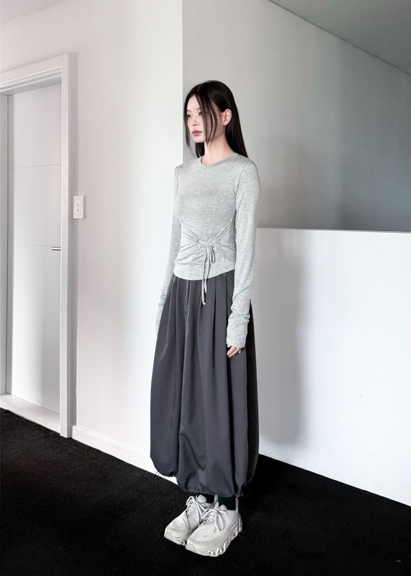 STRING HOLE SHIRRING TEE