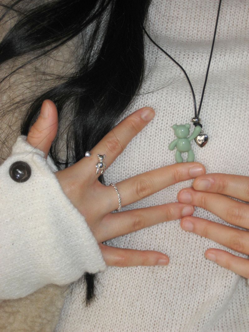 [Formica] Bear hug necklace (Mint)