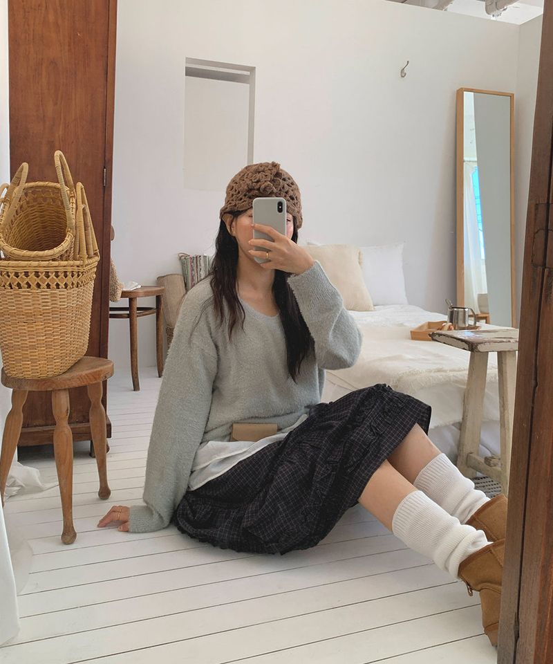 Soft Angora V-neck knitwear