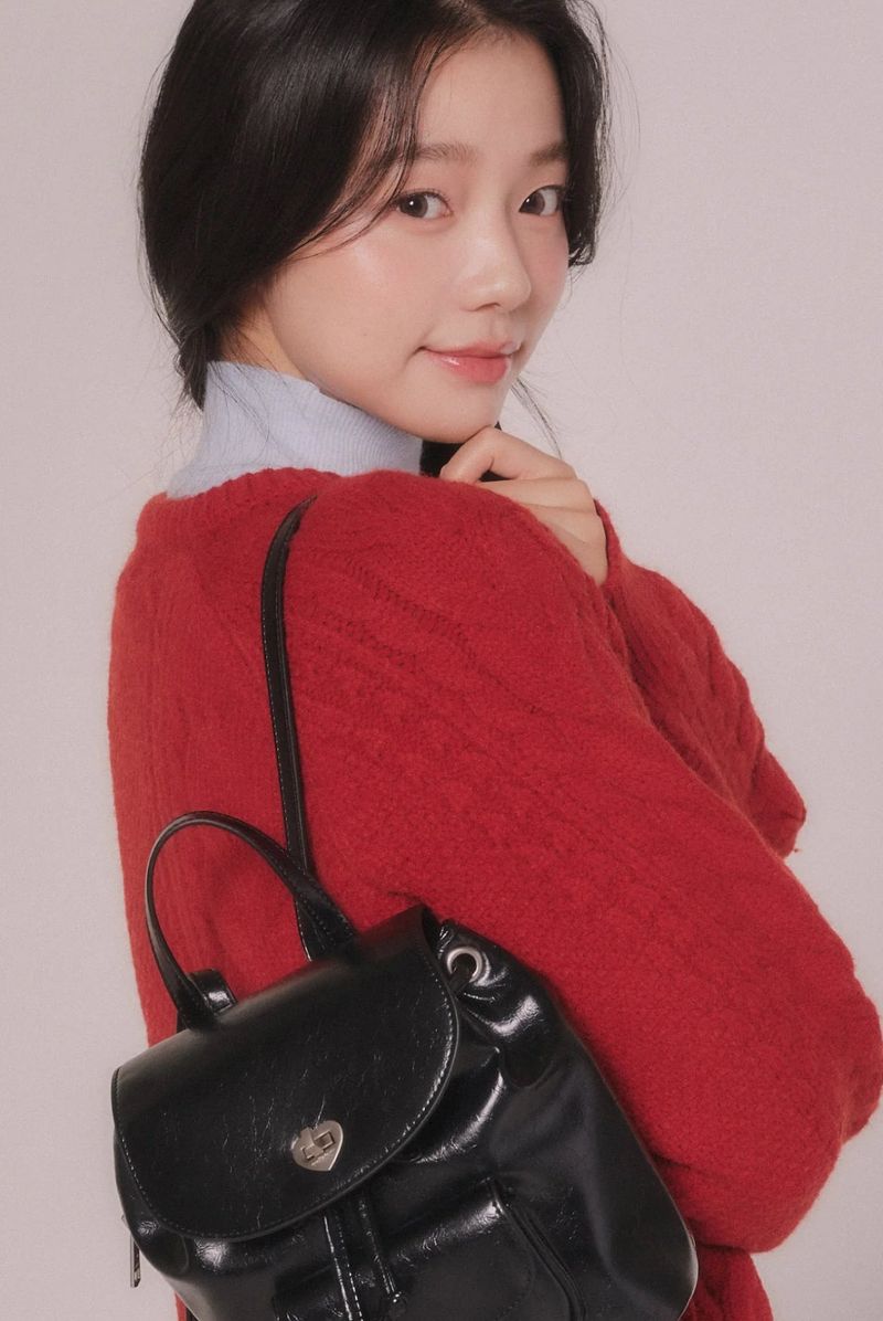 CABLE KNIT CARDIGAN (Cream)