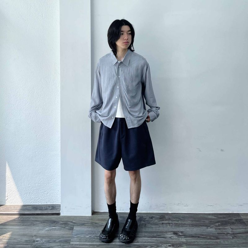Sharp Silhouette Striped Wide Shirt