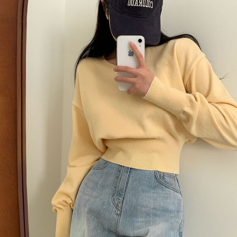 [Short waist] Mellow V-neck knit