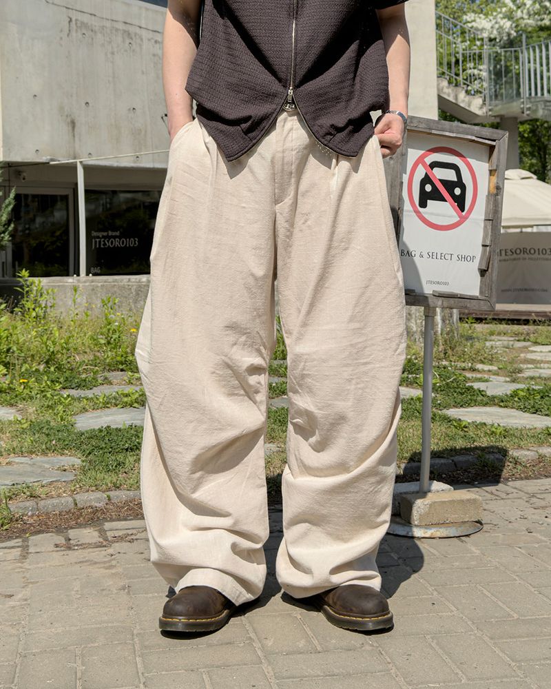 JIIGEUM（ジグム）の「アベンリネンツータックワイドパンツ（パンツ）」