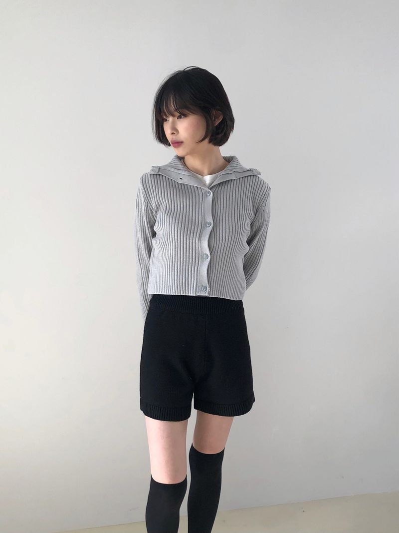 Lovely wide knit shorts