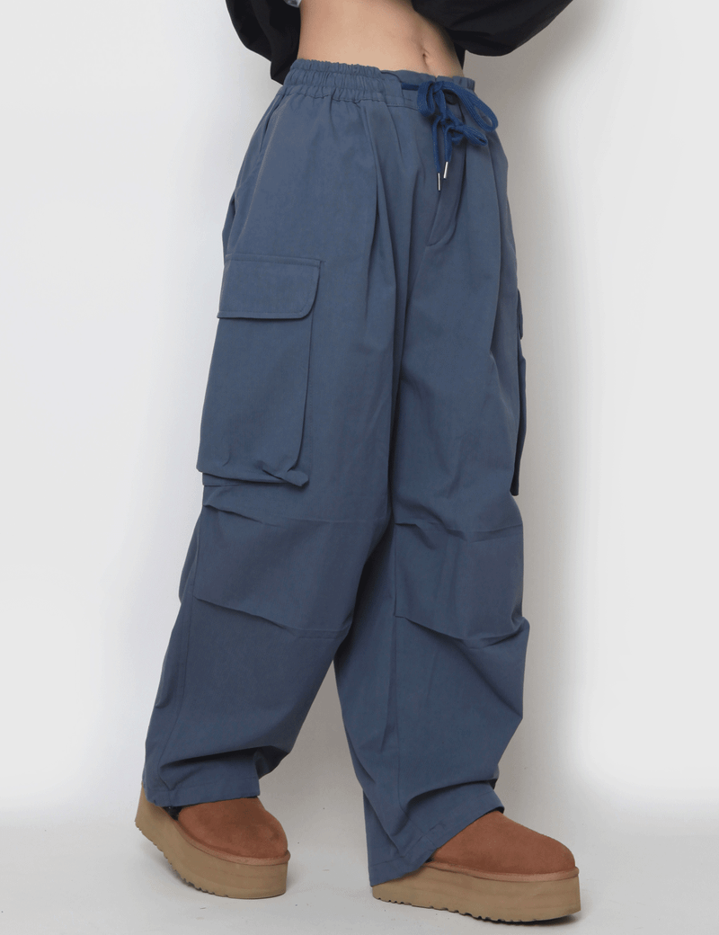 nutellike(ヌテールライク)の「Big Pocket Bloc Cargo Pants(Pants)」