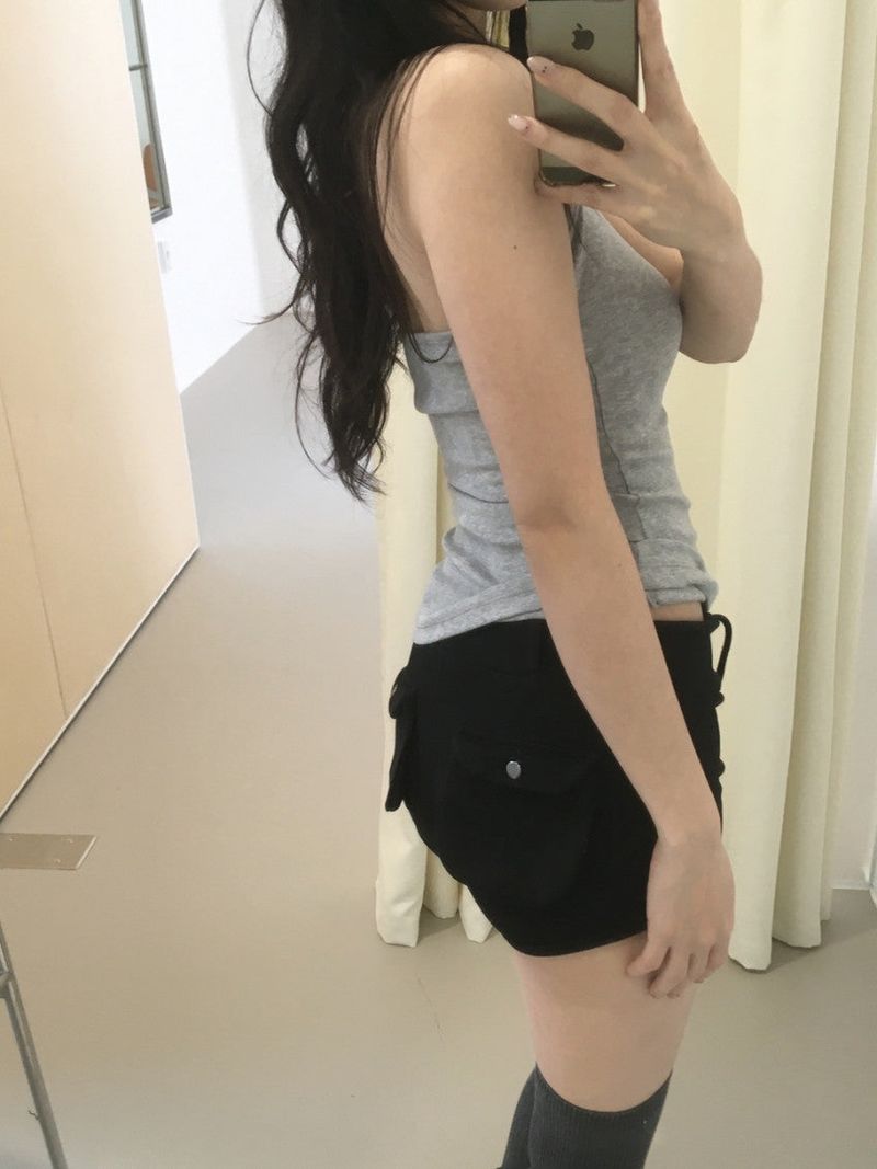 Push-pocket shorts