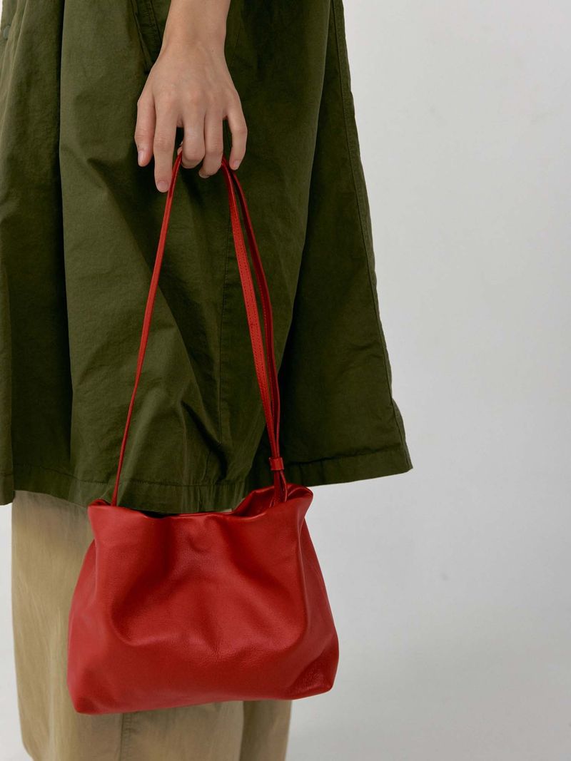 Henry Strap Bag (Red)