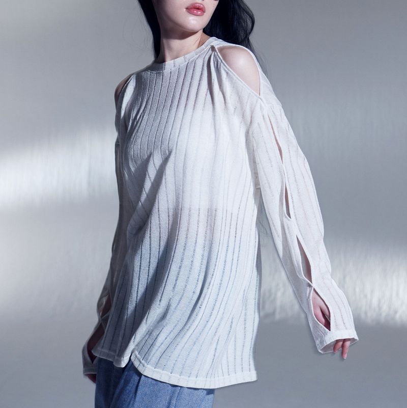 CUT-OUT SUMMER KNIT (IV)