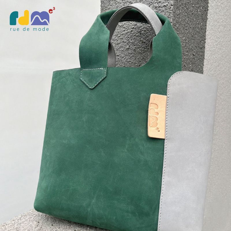 Genuine leather contrasting handbag