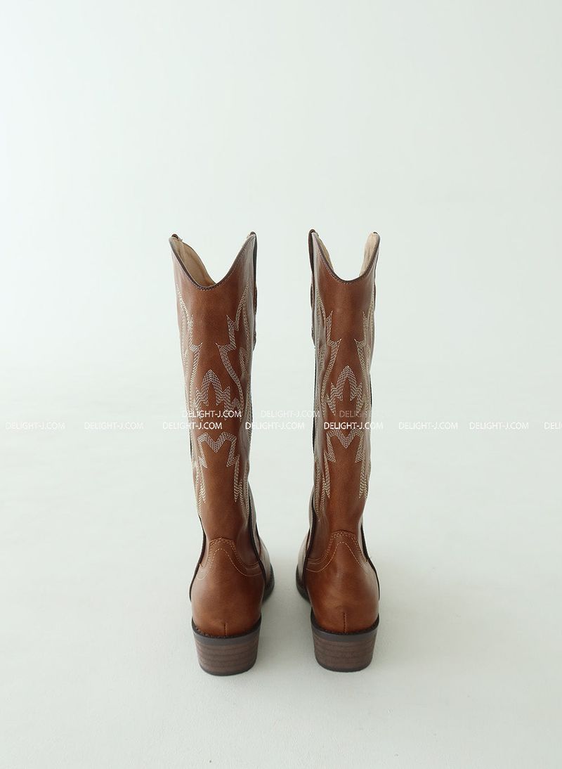 Western Ethnic Embroidered Long Boots