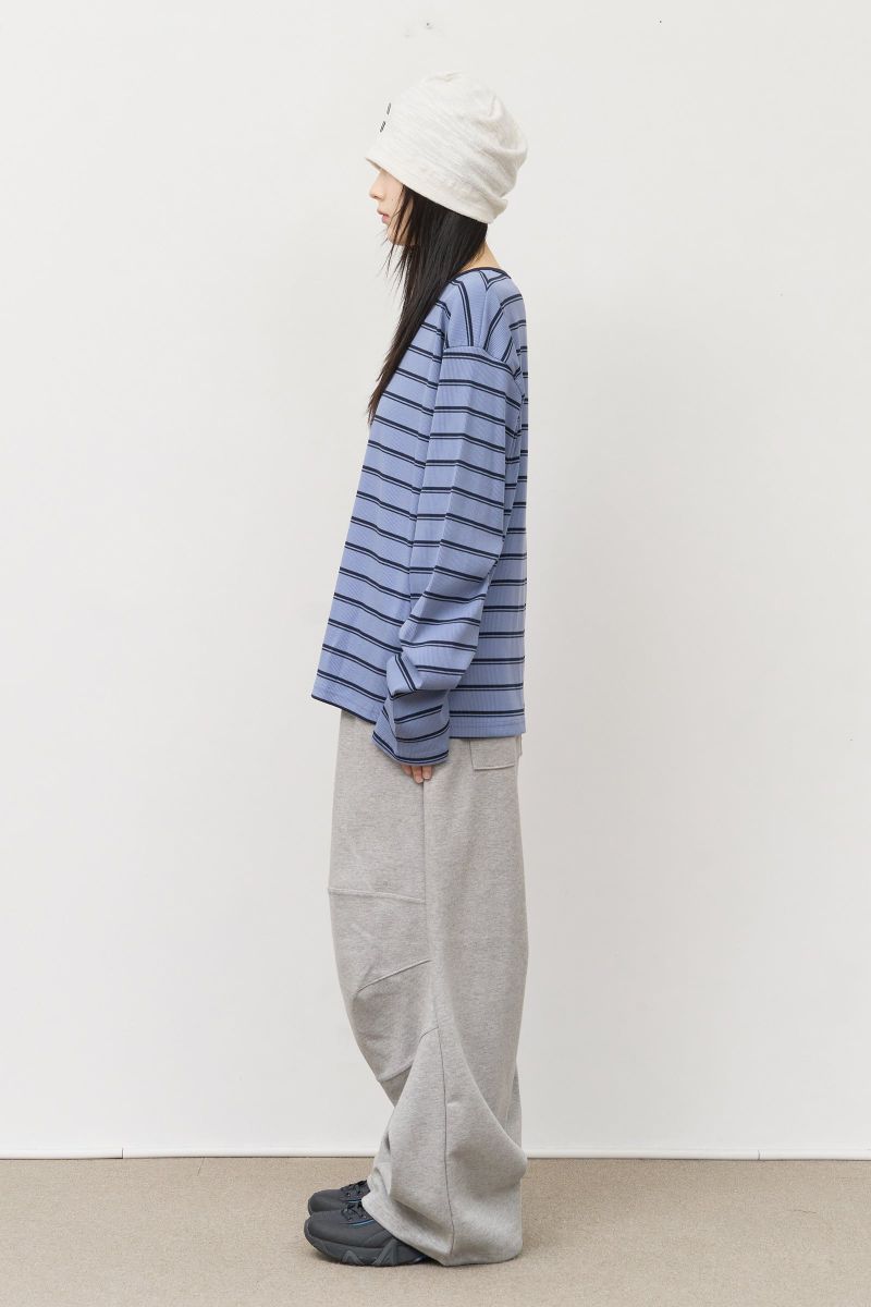 (W) Betty Button Beanie